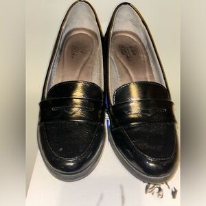 Euc lifestyle velocity Jordyn Chesire heeled loafer